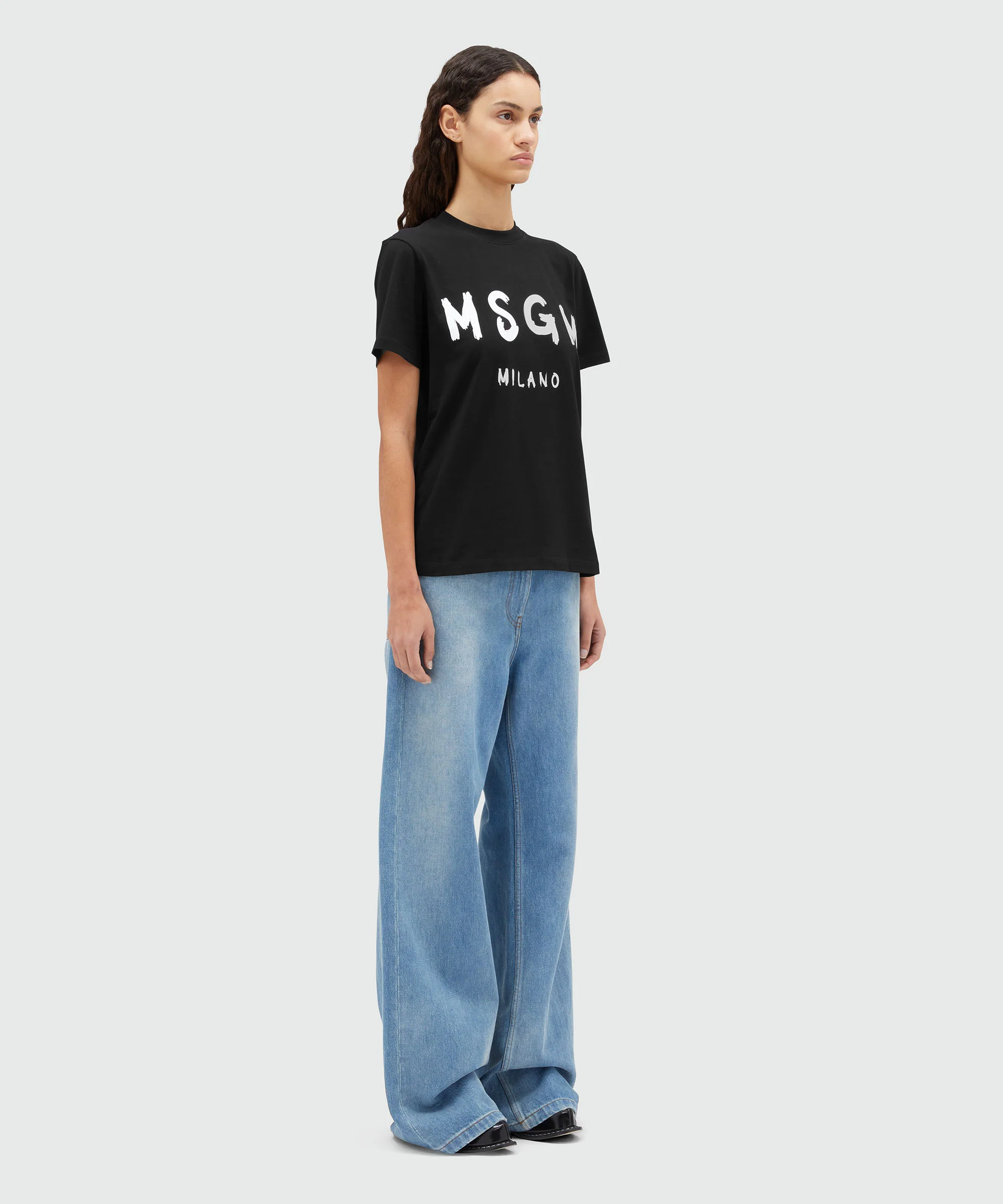 Cotton T-shirt in solid colour with logo - Image 4