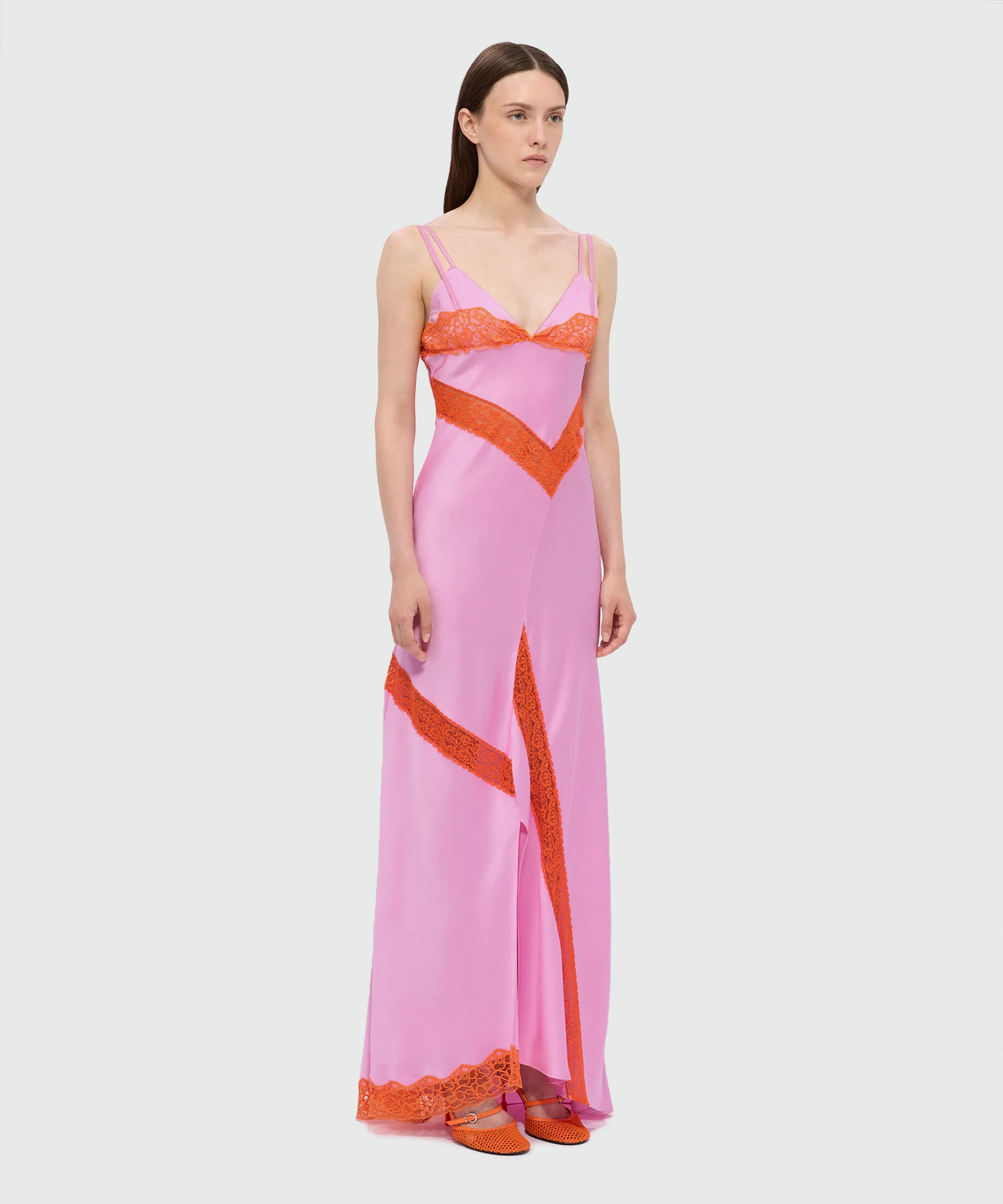 Pink satin long dress with lace inserts - Image 4