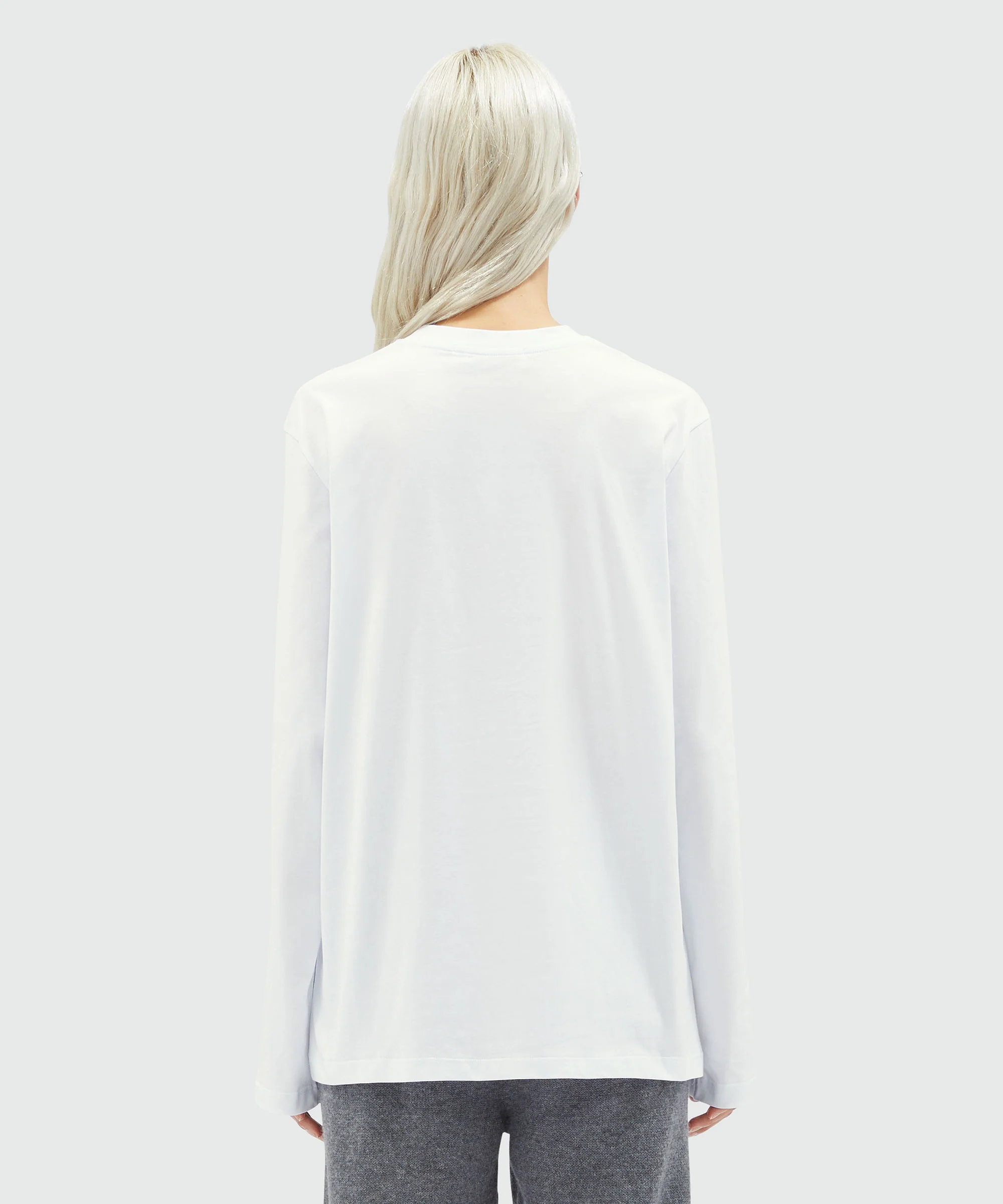 White jersey T-shirt with black brushstroke logo - Image 3